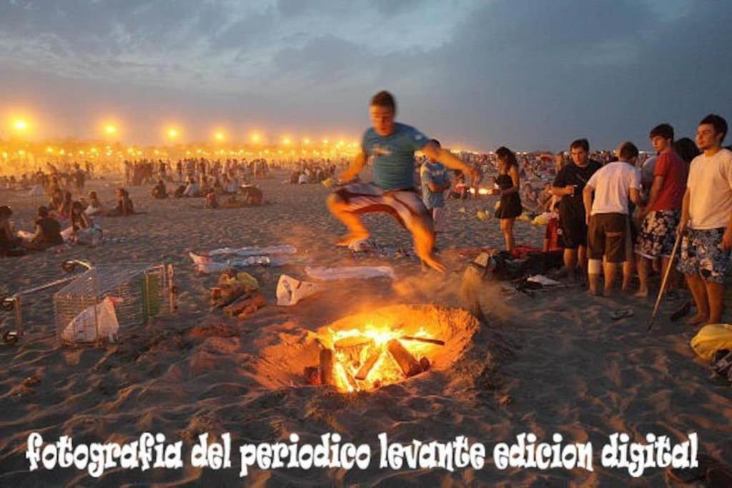 LA NARANJAA primera linea de PLAYA con WIFI y PARKING GRATIS Dénia Esterno foto